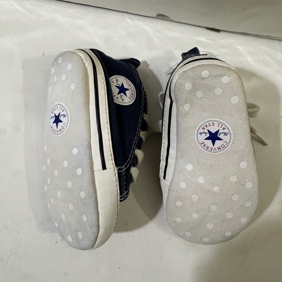 Baby chuck Taylor  Navy and White Sneakers bay size 3 - Picture 8 of 10